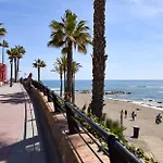 Ref 291 Con Terraza Y Piscina Cerca De La Playa Daire Benalmádena